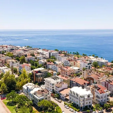 Central Flat With Terrace And View In Muratpasa * Antalya